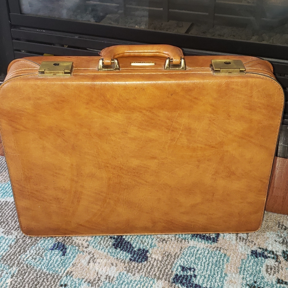 Stradellina Leather Briefcase - Picture 8 of 10